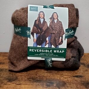 Woolrich Reversible Wrap in Brown and Dark Brown